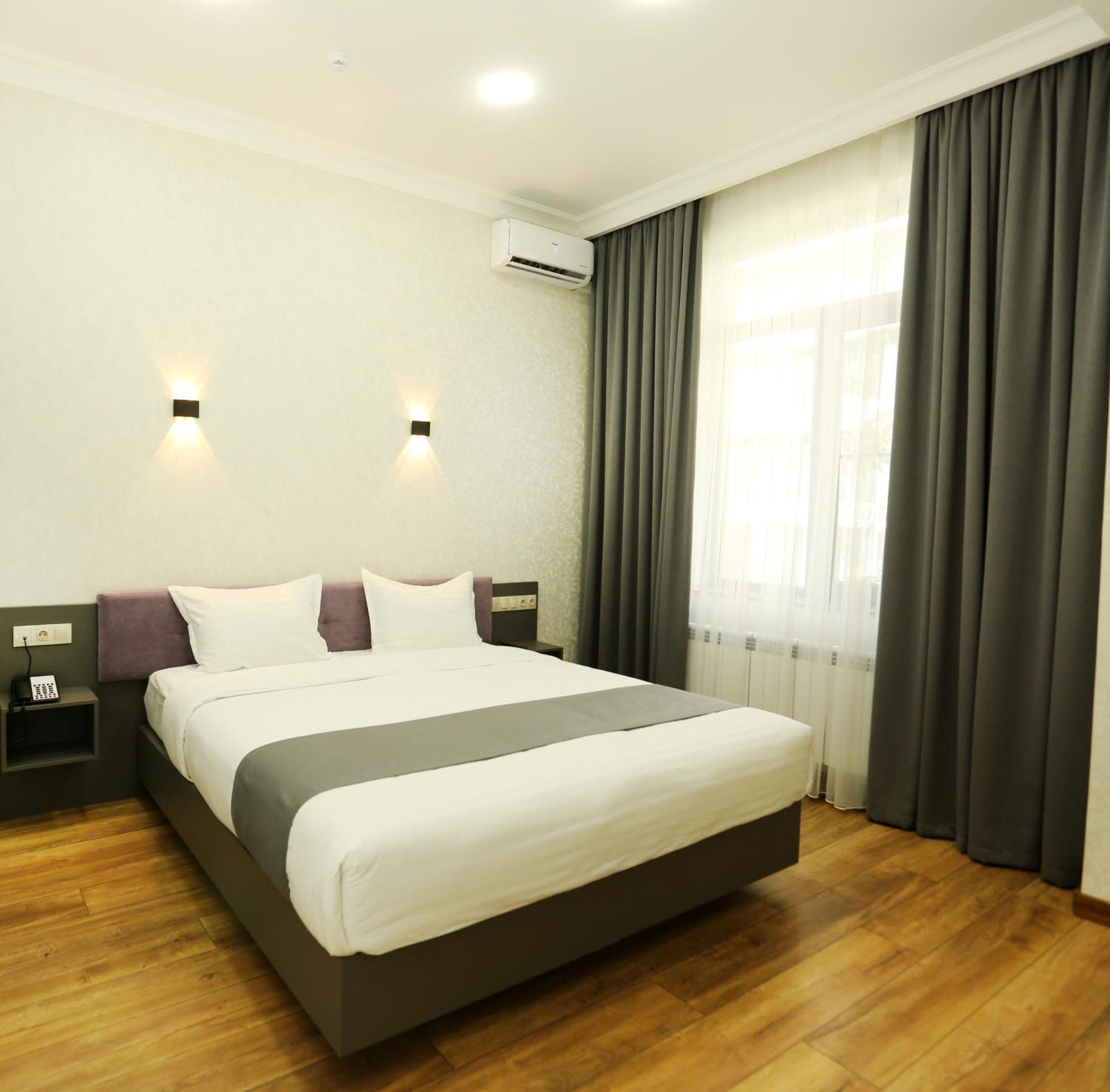 Parklane Hotel Ташкент Стая снимка